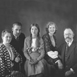 Matthiasdottir (center) with parents and siblings